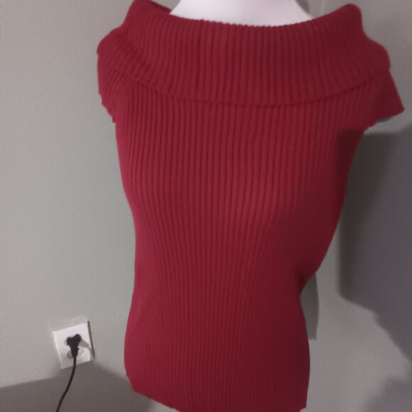 NWT Pretty Garden Off Shoulder Sleeveless Sweater L Large - Picture 8 of 11